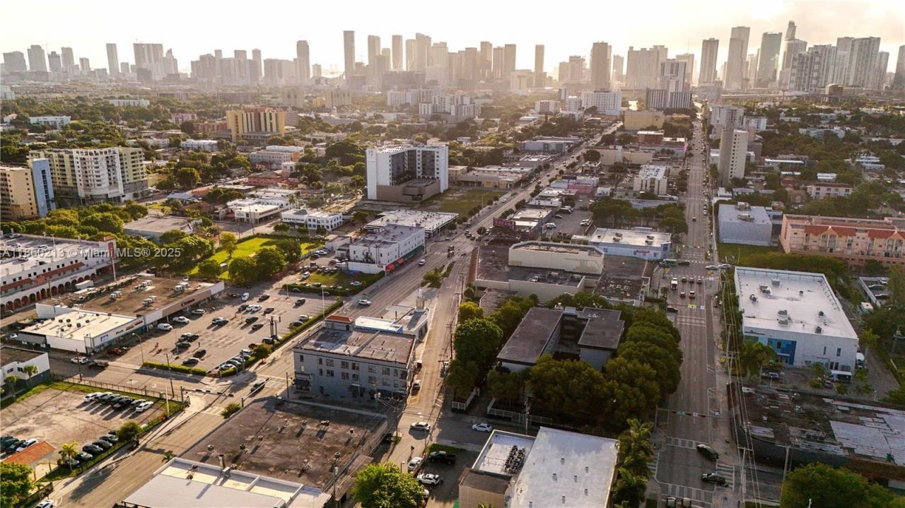 1274 W Flagler St, Miami, FL 33135 Photo