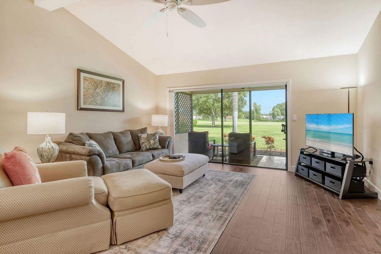 6041 Clubside Drive, Unit 6041, Sarasota, FL 34243 Photo