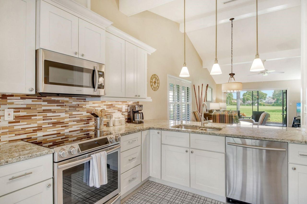 6041 Clubside Drive, Unit 6041, Sarasota, FL 34243 Photo