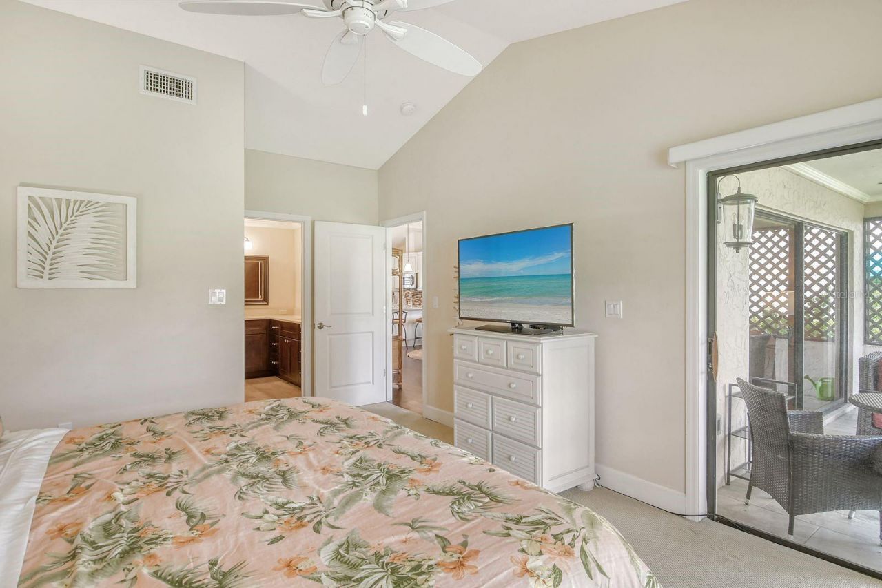 6041 Clubside Drive, Unit 6041, Sarasota, FL 34243 Photo