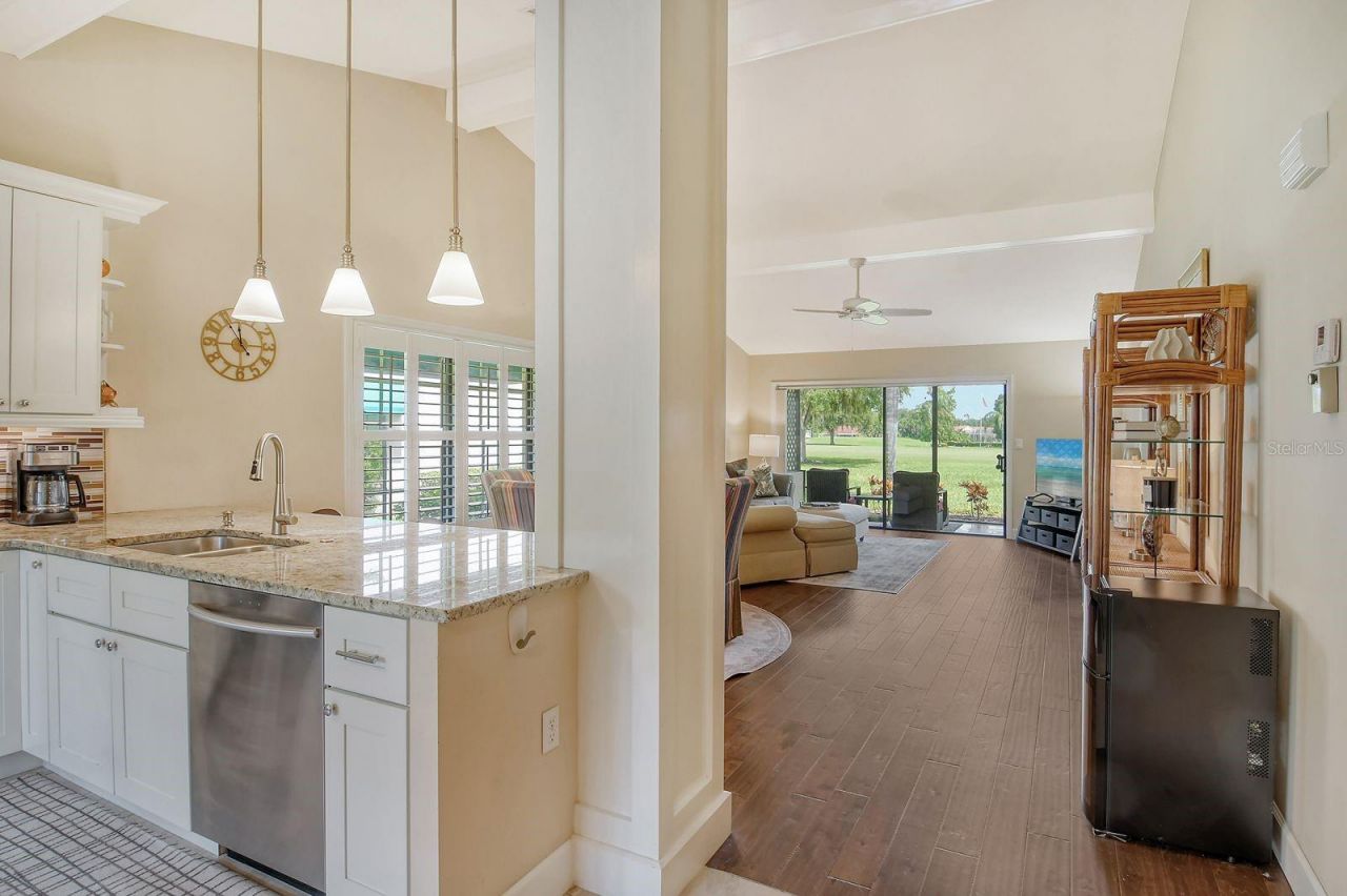 6041 Clubside Drive, Unit 6041, Sarasota, FL 34243 Photo