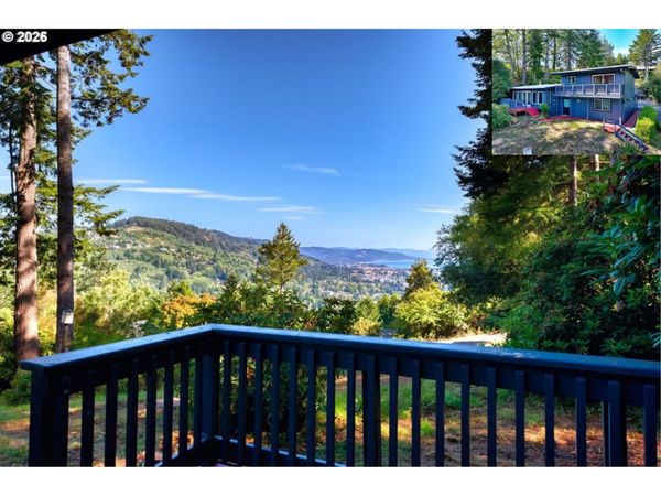 97639 MARINA HEIGHTS LOOP, Brookings, OR 97415
