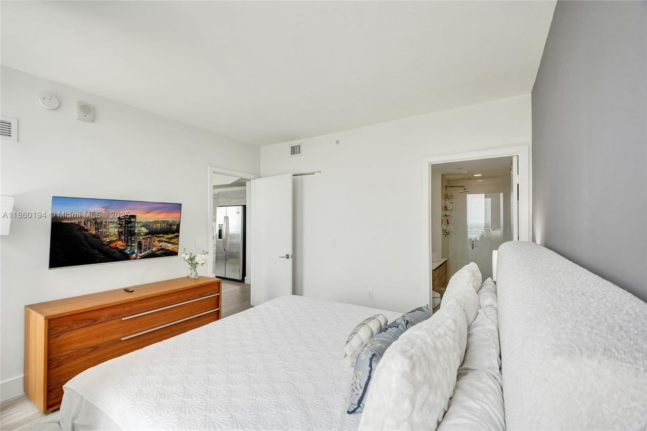 121 NE 34th St, Unit 2809, Miami, FL 33137 Photo