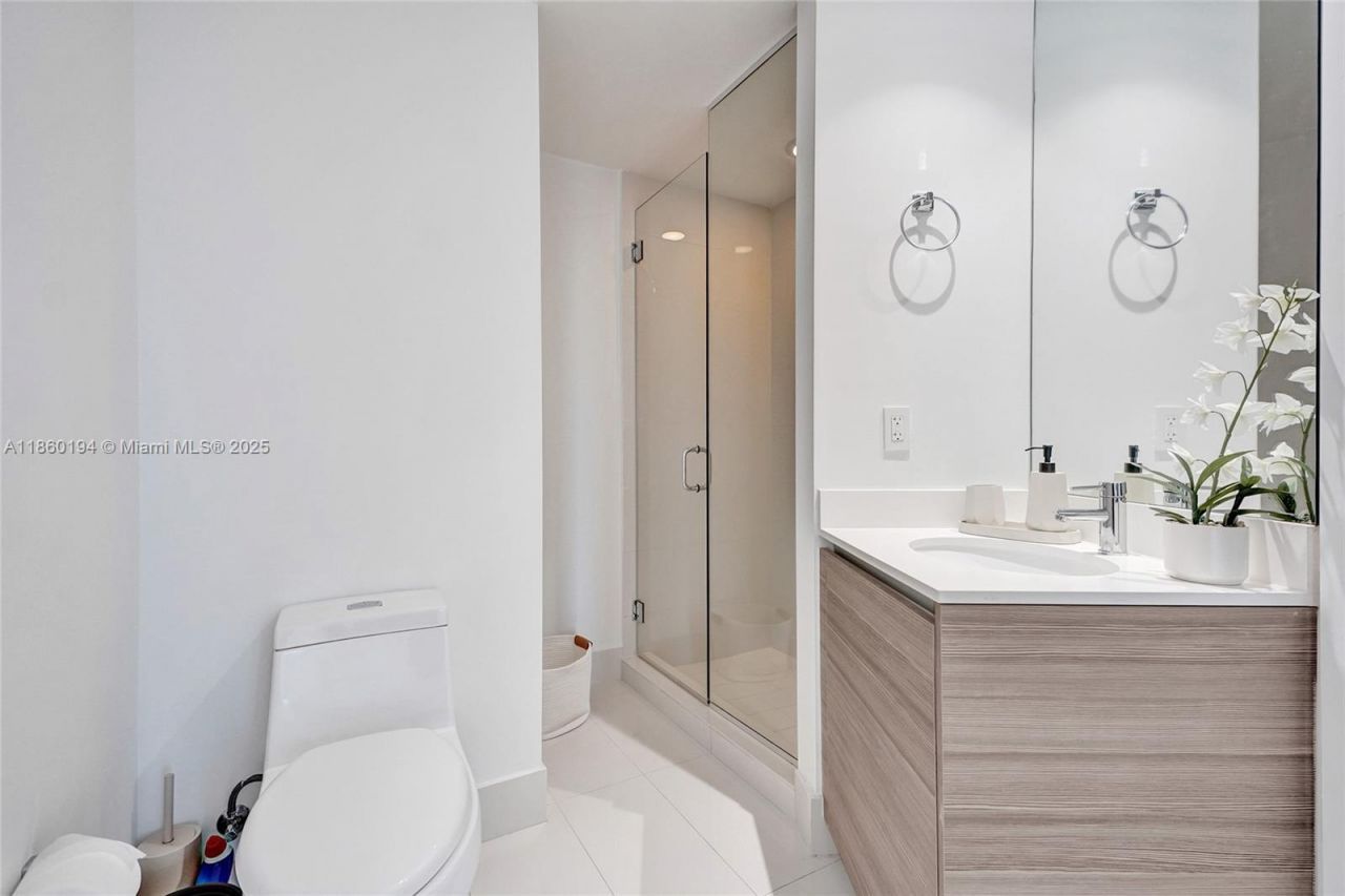 121 NE 34th St, Unit 2809, Miami, FL 33137 Photo