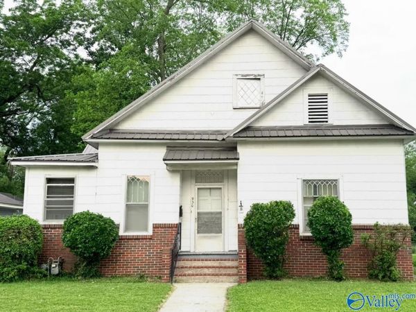 930 S 11th Street, Gadsden, AL 35901
