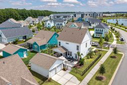 201 Delano Way photo 4