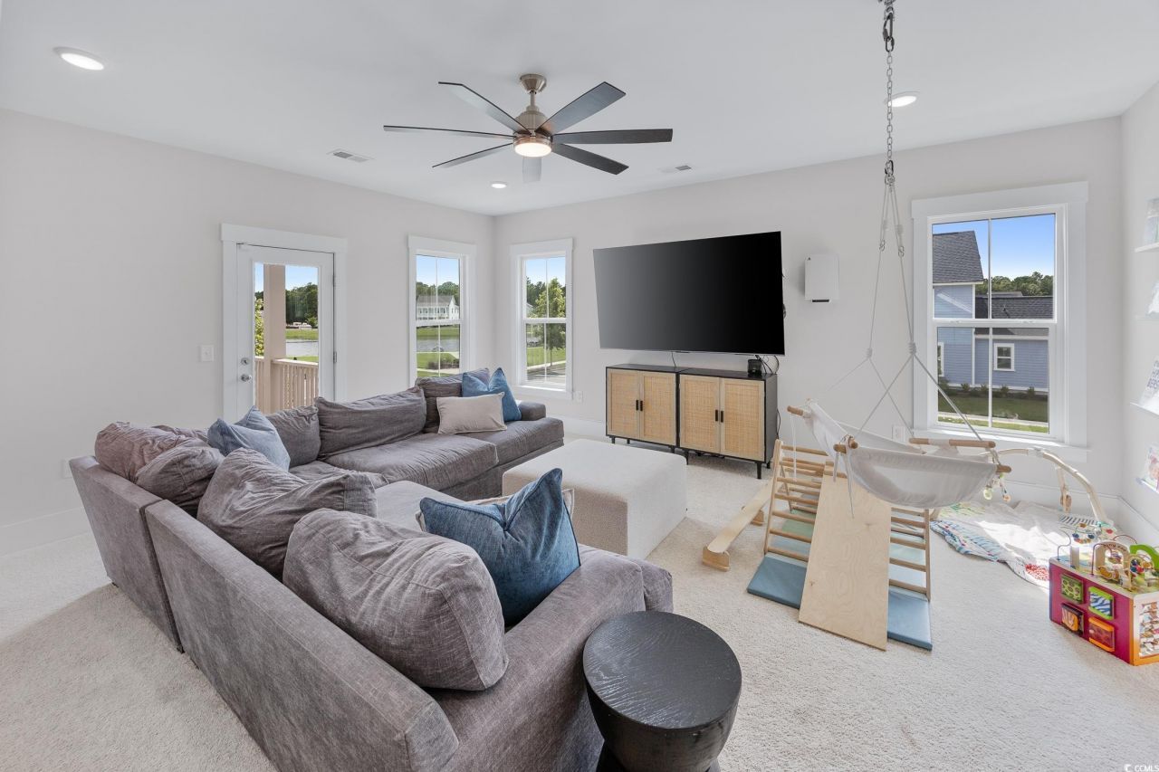 201 Delano Way Photo 27