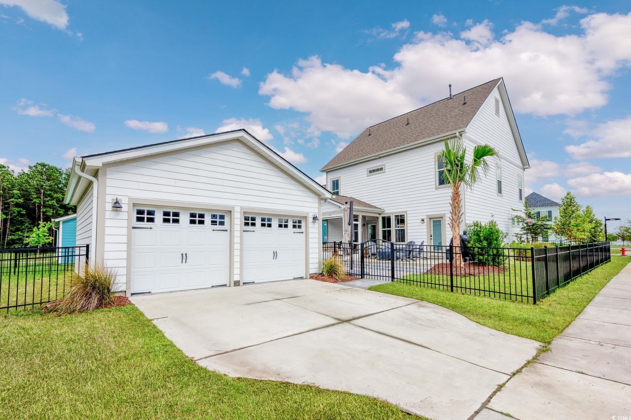 201 Delano Way Photo 3