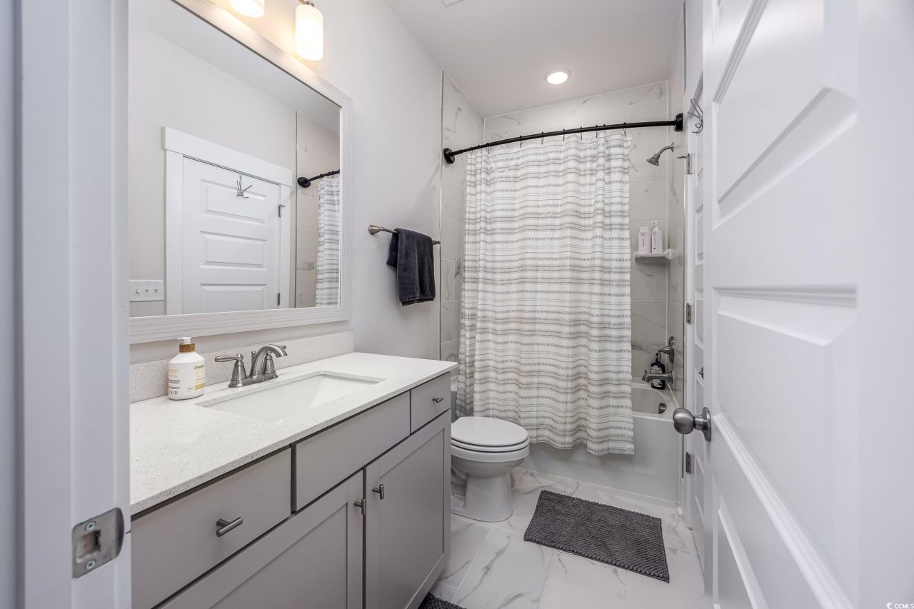 201 Delano Way Photo 31