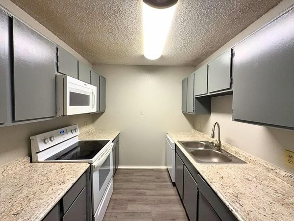 219 Fry Street, Unit 6, Denton, TX 76201