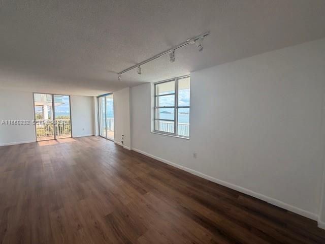 150 SE 25th Rd, Unit 6A, Miami, FL 33129 Photo