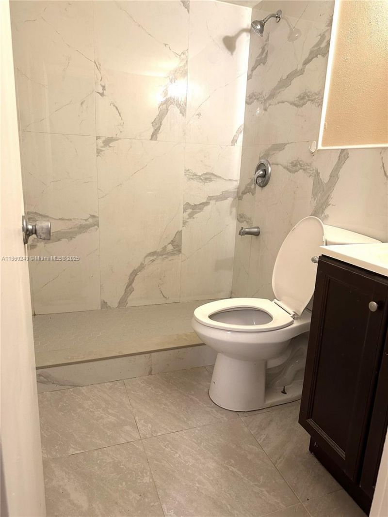 2313 NE 2nd St, Pompano Beach, FL 33062 Photo