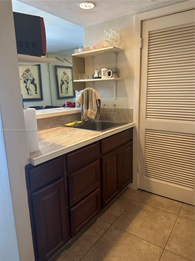 2313 NE 2nd St, Pompano Beach, FL 33062 Photo