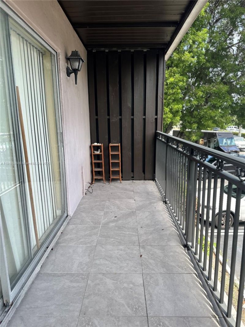 2313 NE 2nd St, Pompano Beach, FL 33062 Photo