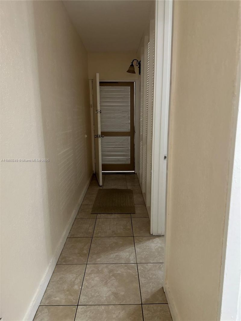 2313 NE 2nd St, Pompano Beach, FL 33062 Photo