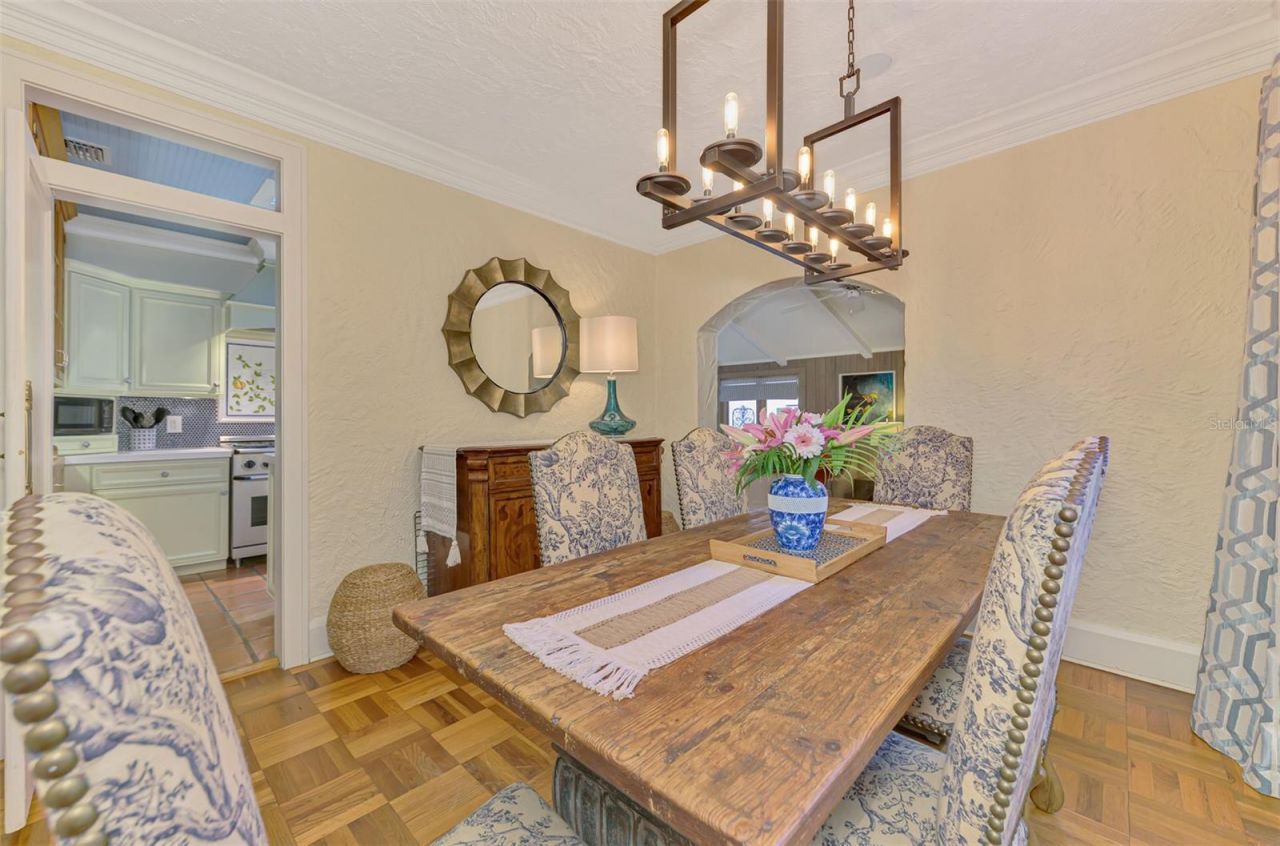 3838 Flores Avenue, Sarasota, FL 34239 Photo