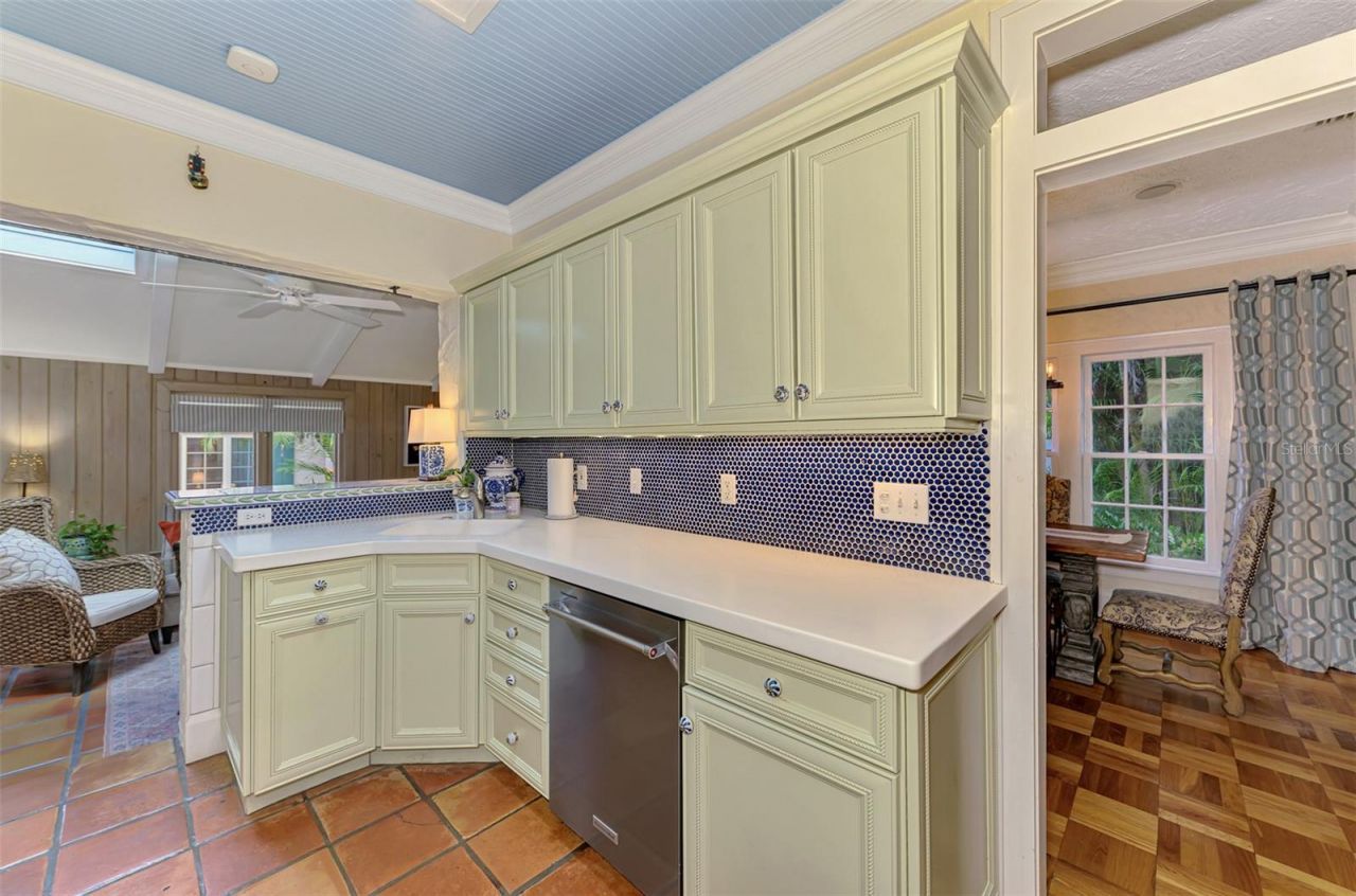 3838 Flores Avenue, Sarasota, FL 34239 Photo