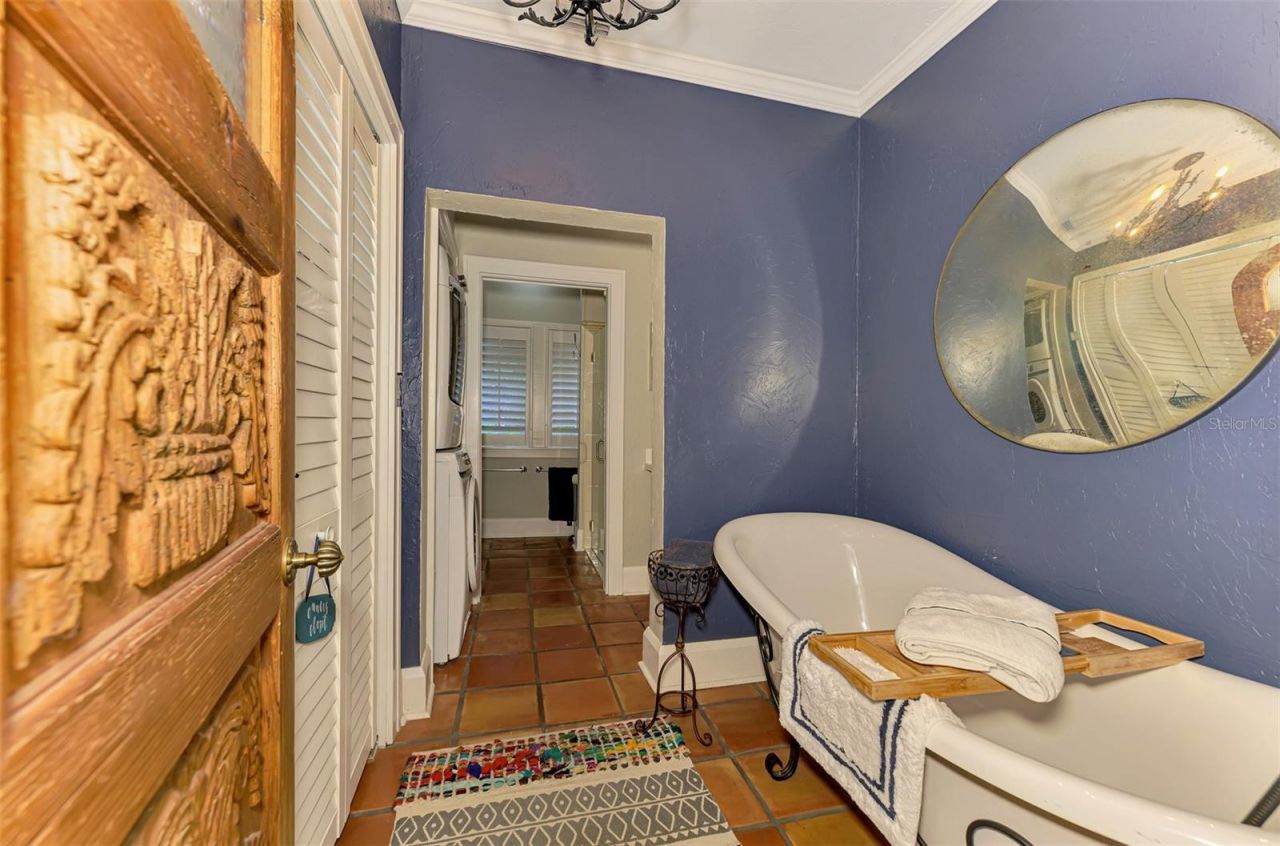 3838 Flores Avenue, Sarasota, FL 34239 Photo