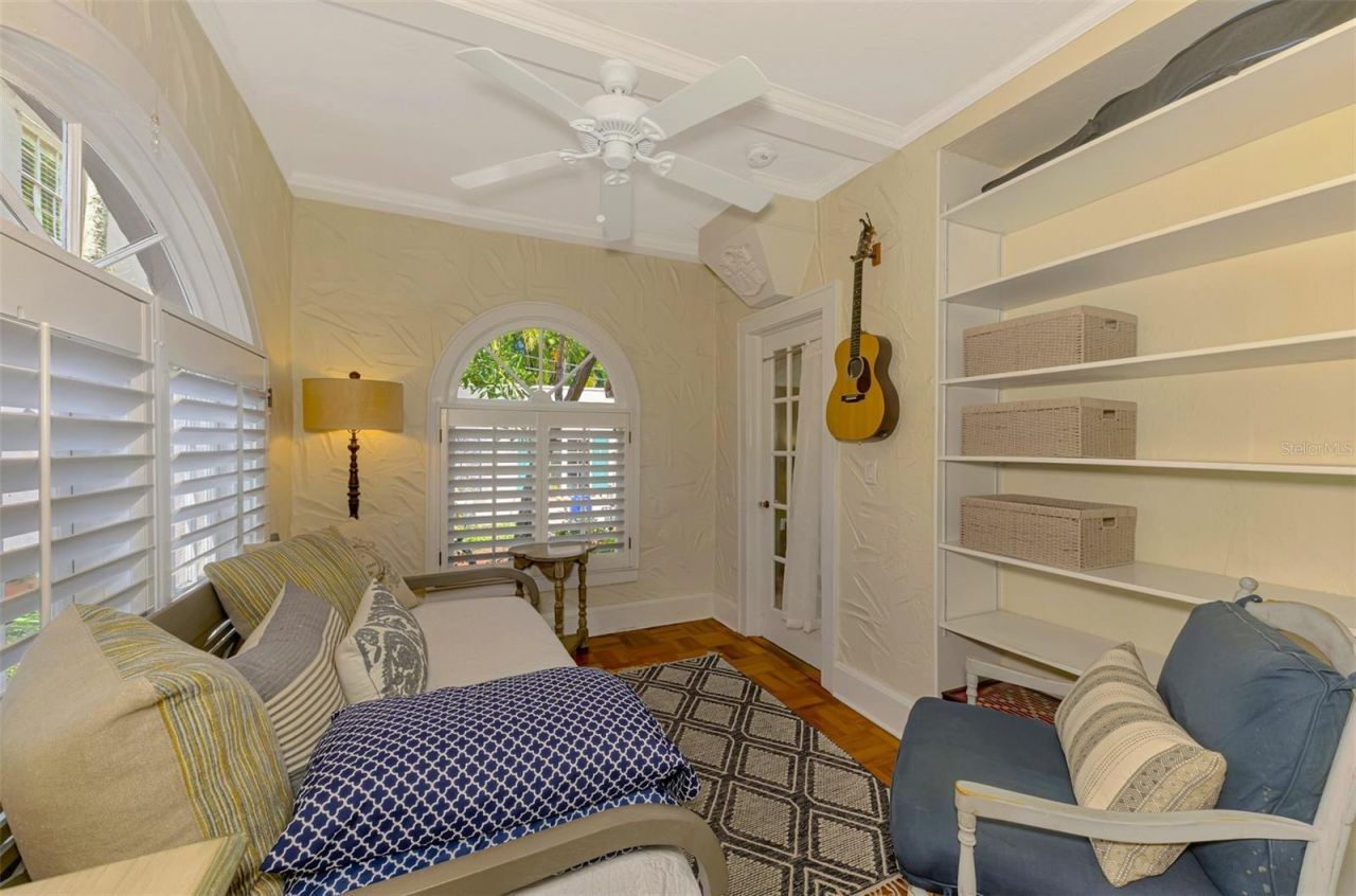 3838 Flores Avenue, Sarasota, FL 34239 Photo