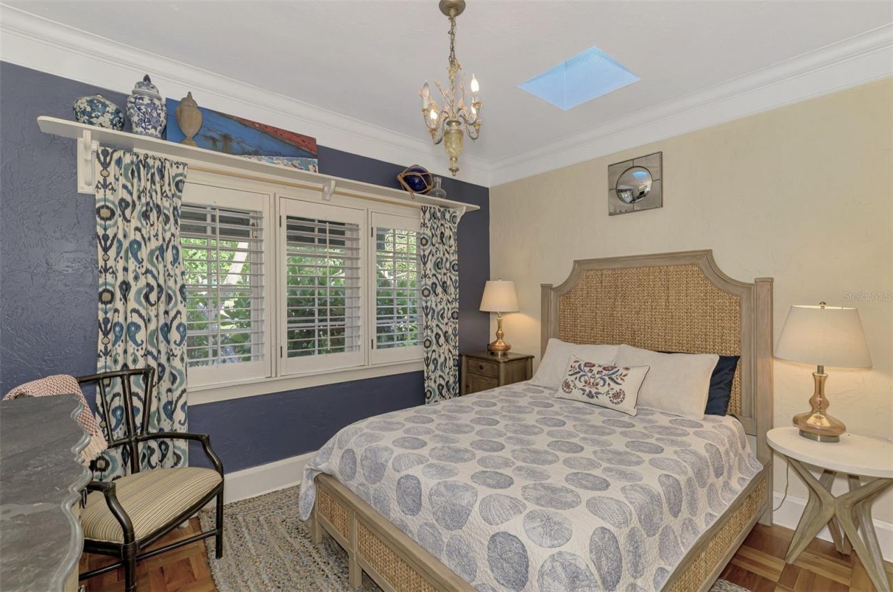 3838 Flores Avenue, Sarasota, FL 34239 Photo