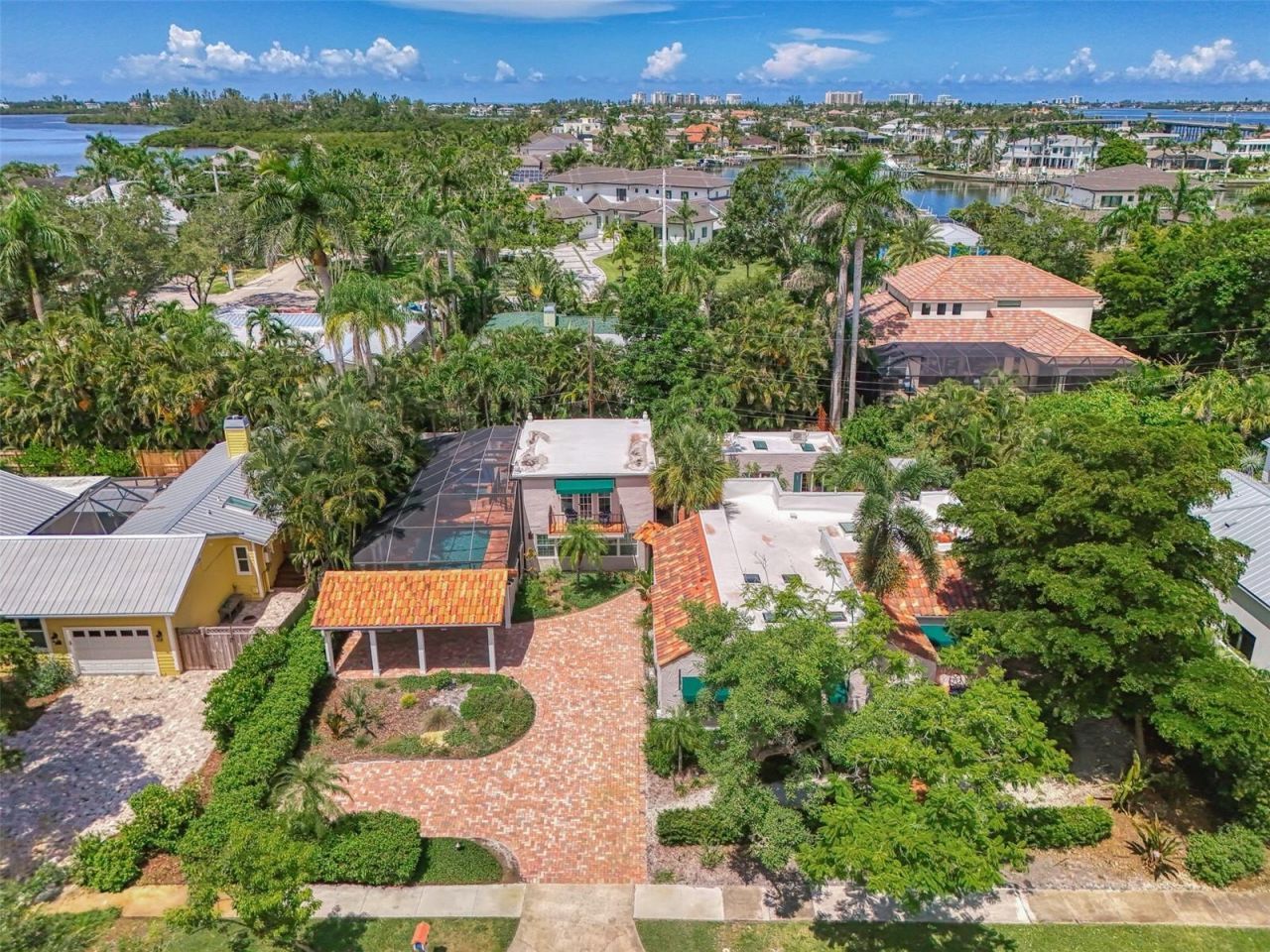 3838 Flores Avenue, Sarasota, FL 34239 Photo