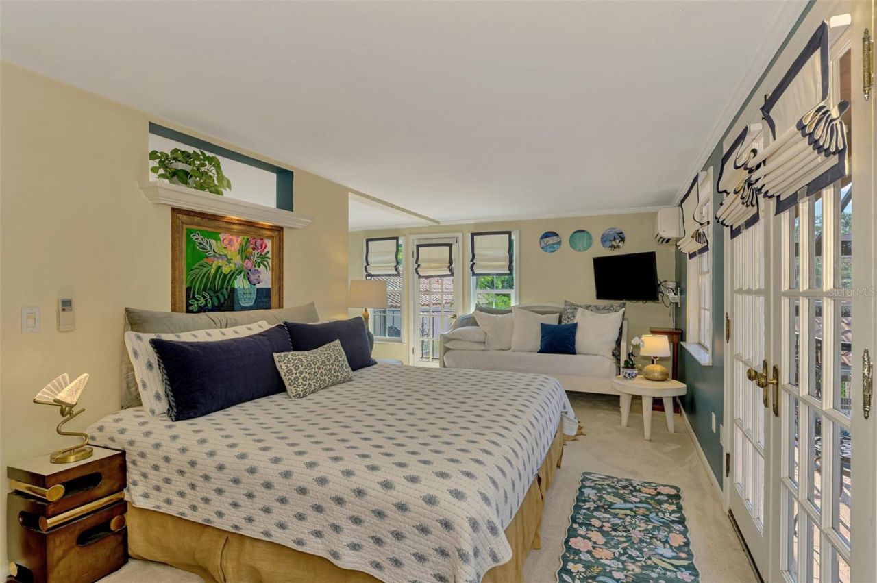 3838 Flores Avenue, Sarasota, FL 34239 Photo