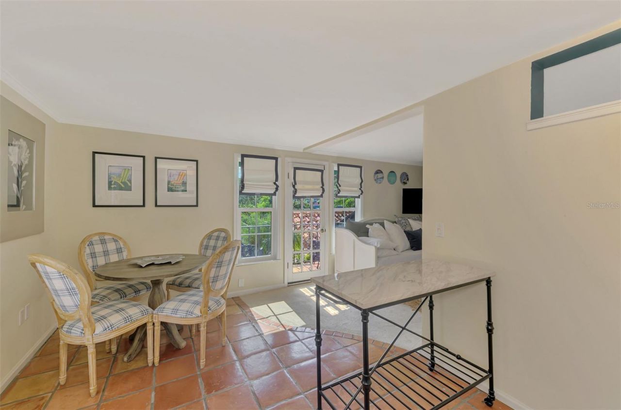 3838 Flores Avenue, Sarasota, FL 34239 Photo