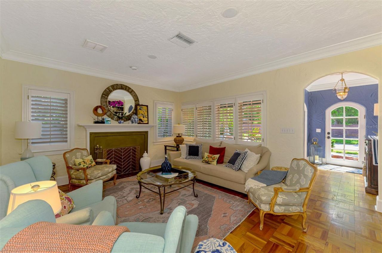 3838 Flores Avenue, Sarasota, FL 34239 Photo