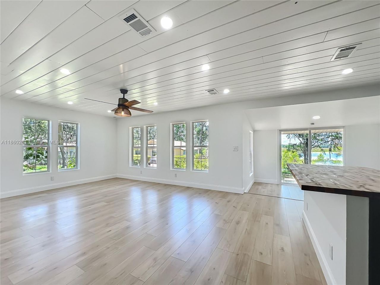 8781 S Lakeshore Dr Floral City, Floral City, FL 34436 Photo