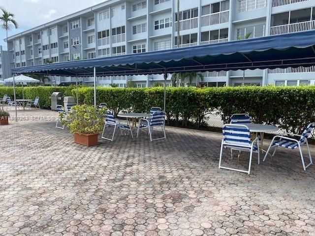 215 SE 3rd Ave, Unit 305A, Hallandale Beach, FL 33009 Photo