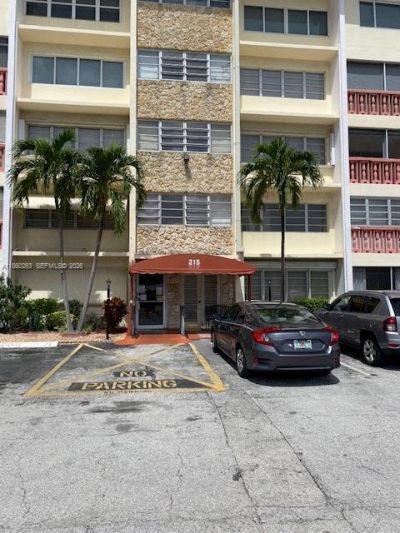 215 SE 3rd Ave, Unit 305A, Hallandale Beach, FL 33009 Photo