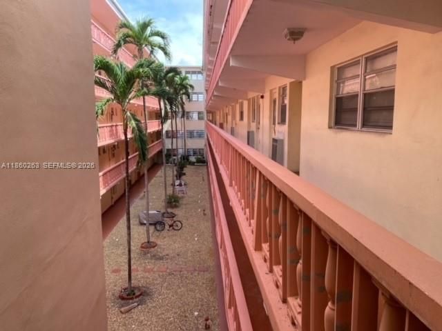 215 SE 3rd Ave, Unit 305A, Hallandale Beach, FL 33009 Photo
