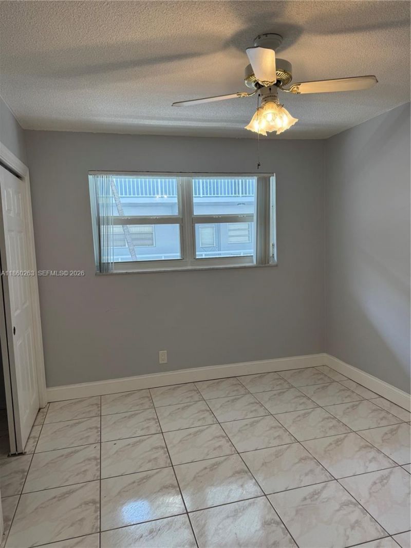 215 SE 3rd Ave, Unit 305A, Hallandale Beach, FL 33009 Photo
