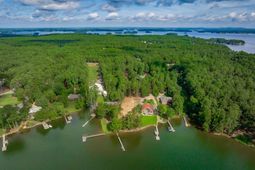 1148 Shull Island Road photo 4