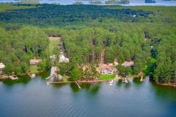 1148 Shull Island Road photo 4