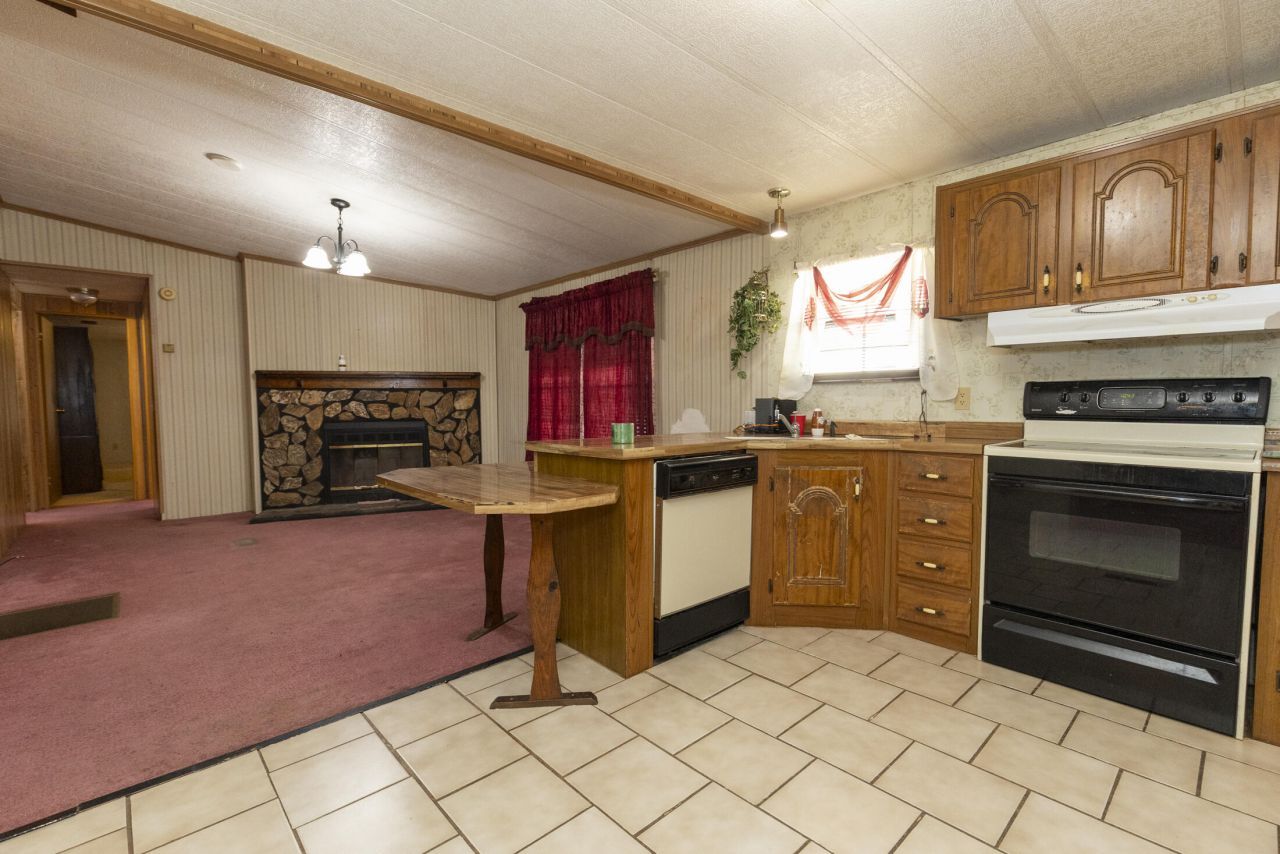 3758 Highway 45 Photo 17