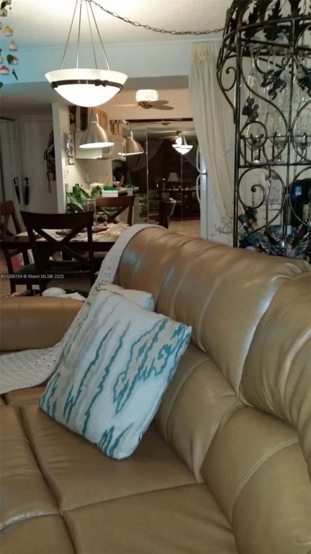 1351 NE Miami Gardens Dr, Unit 1601E, Miami, FL 33179 Photo