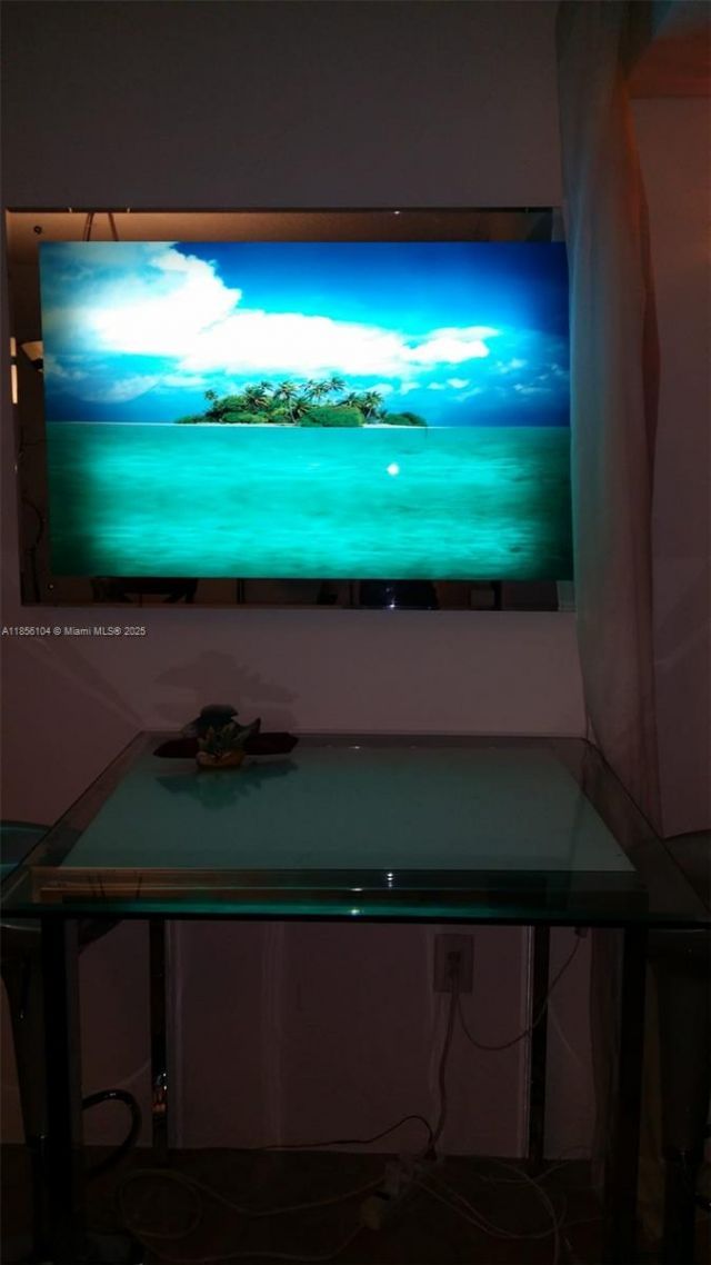 1351 NE Miami Gardens Dr, Unit 1601E, Miami, FL 33179 Photo