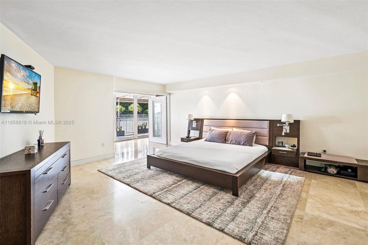 600 Grapetree Dr, Unit 3BS, Key Biscayne, FL 33149 Photo