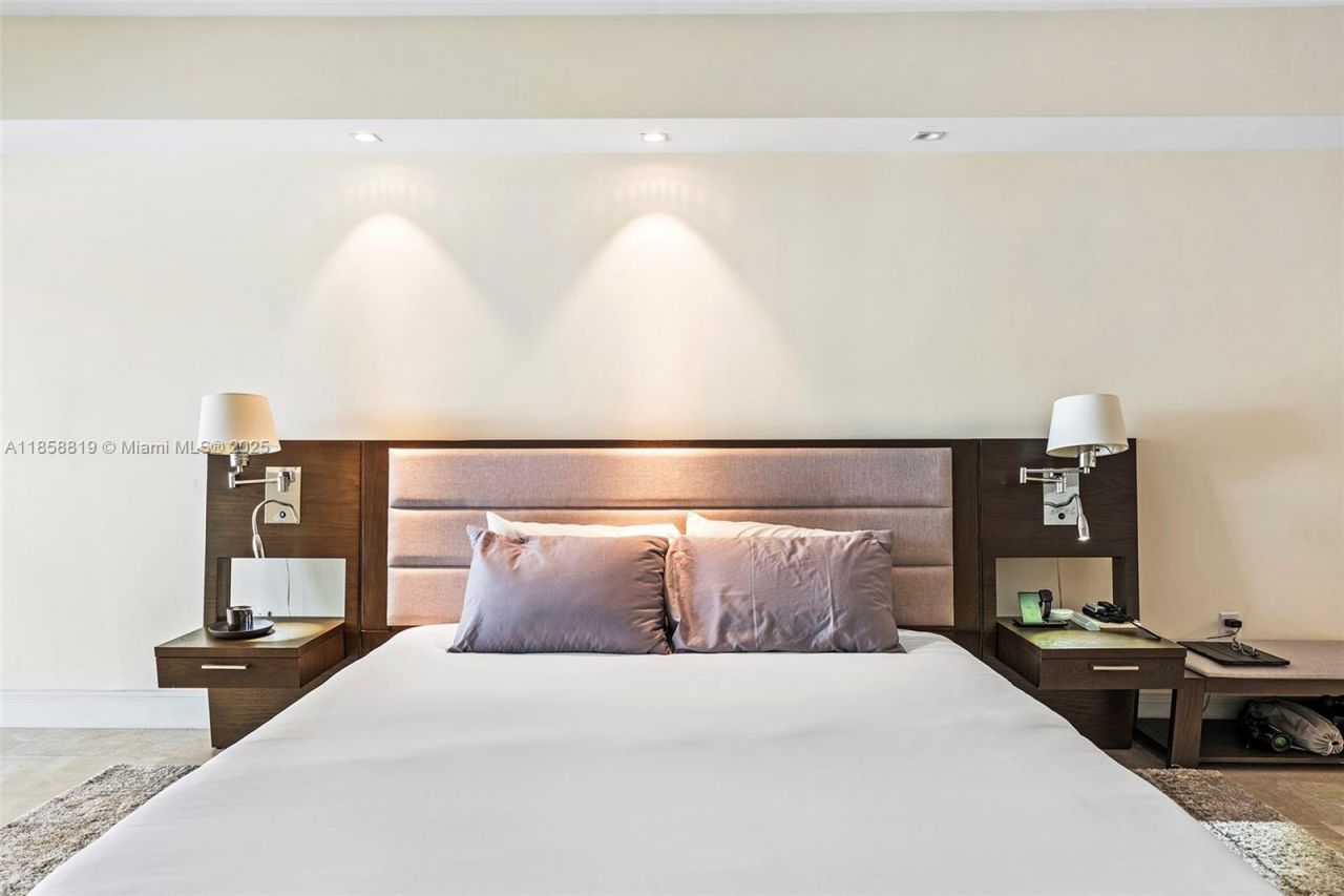 600 Grapetree Dr, Unit 3BS, Key Biscayne, FL 33149 Photo