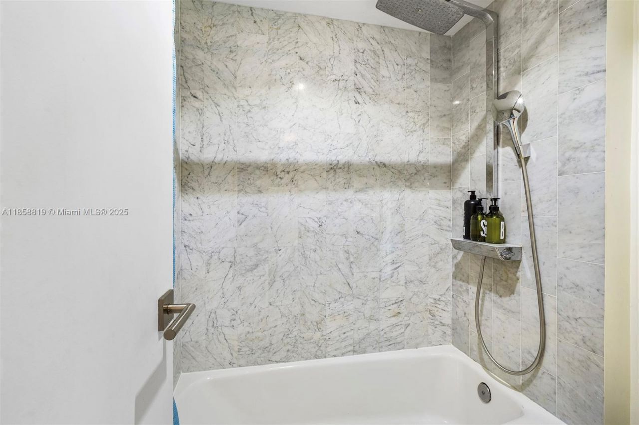 600 Grapetree Dr, Unit 3BS, Key Biscayne, FL 33149 Photo