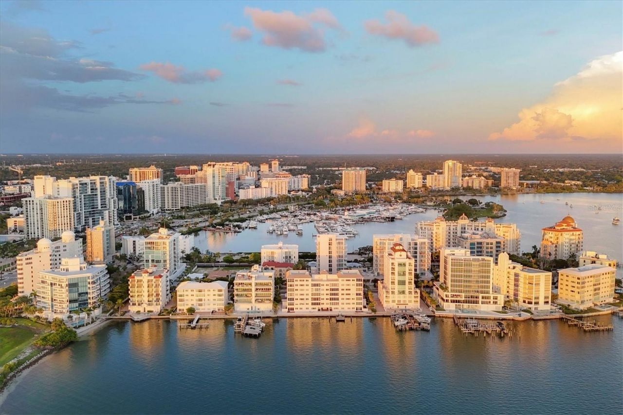 226 Golden Gate Point, Unit 12, Sarasota, FL 34236 Photo