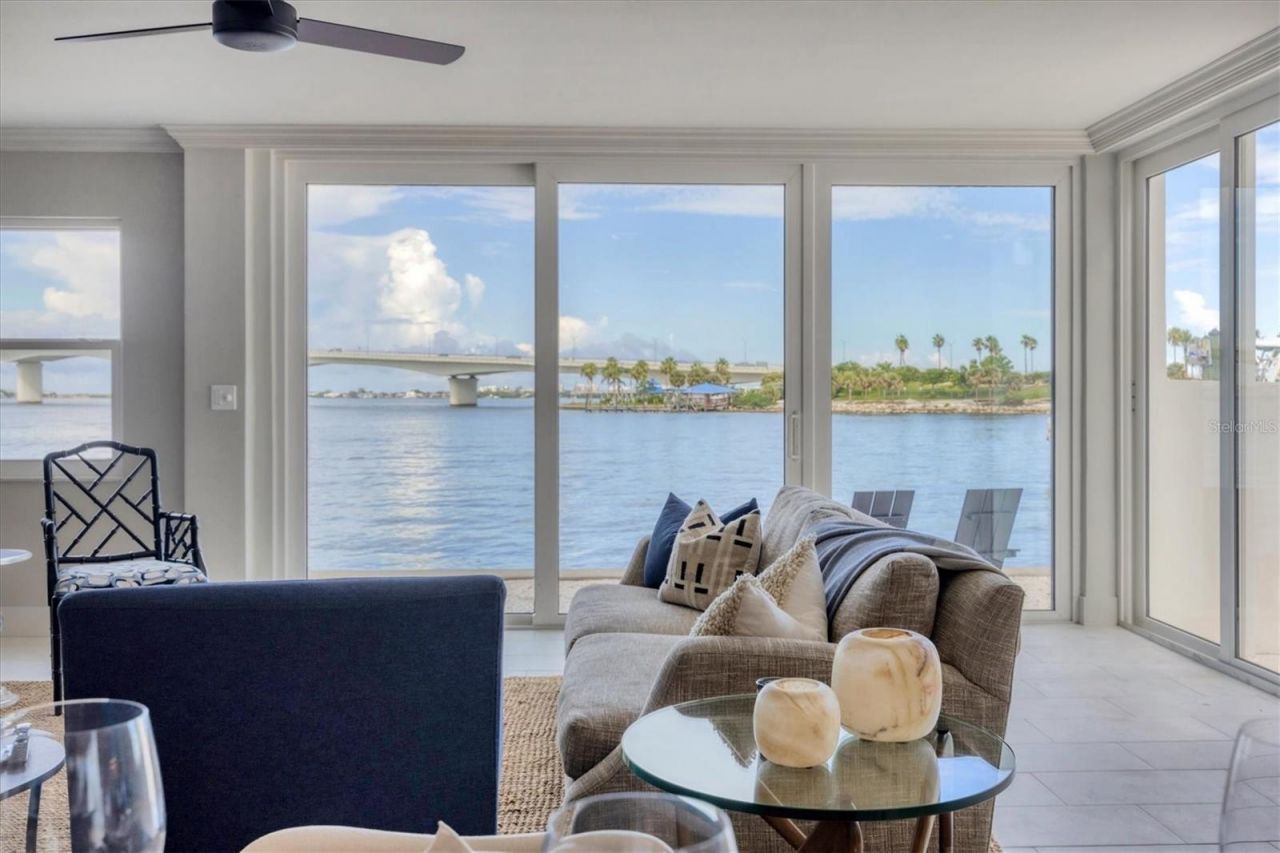 226 Golden Gate Point, Unit 12, Sarasota, FL 34236 Photo