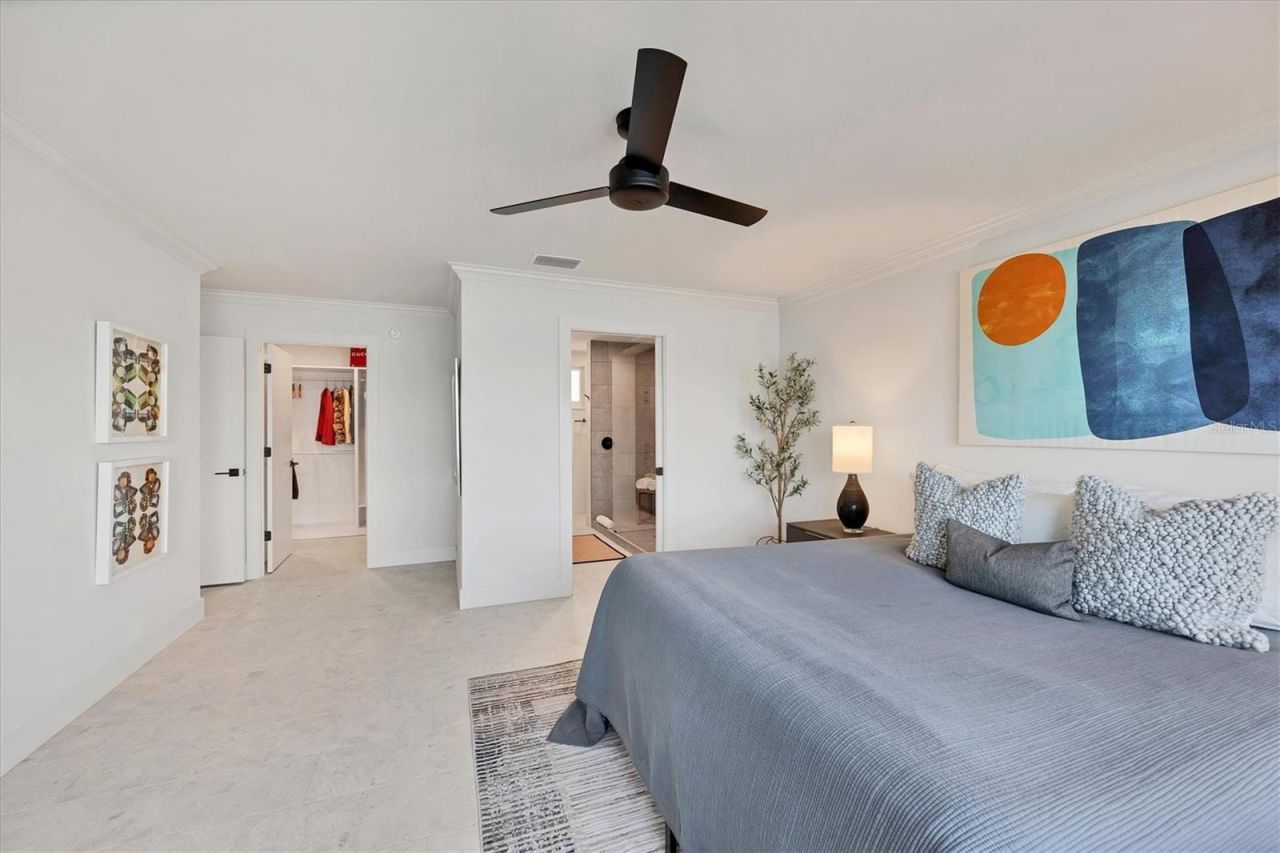 226 Golden Gate Point, Unit 12, Sarasota, FL 34236 Photo