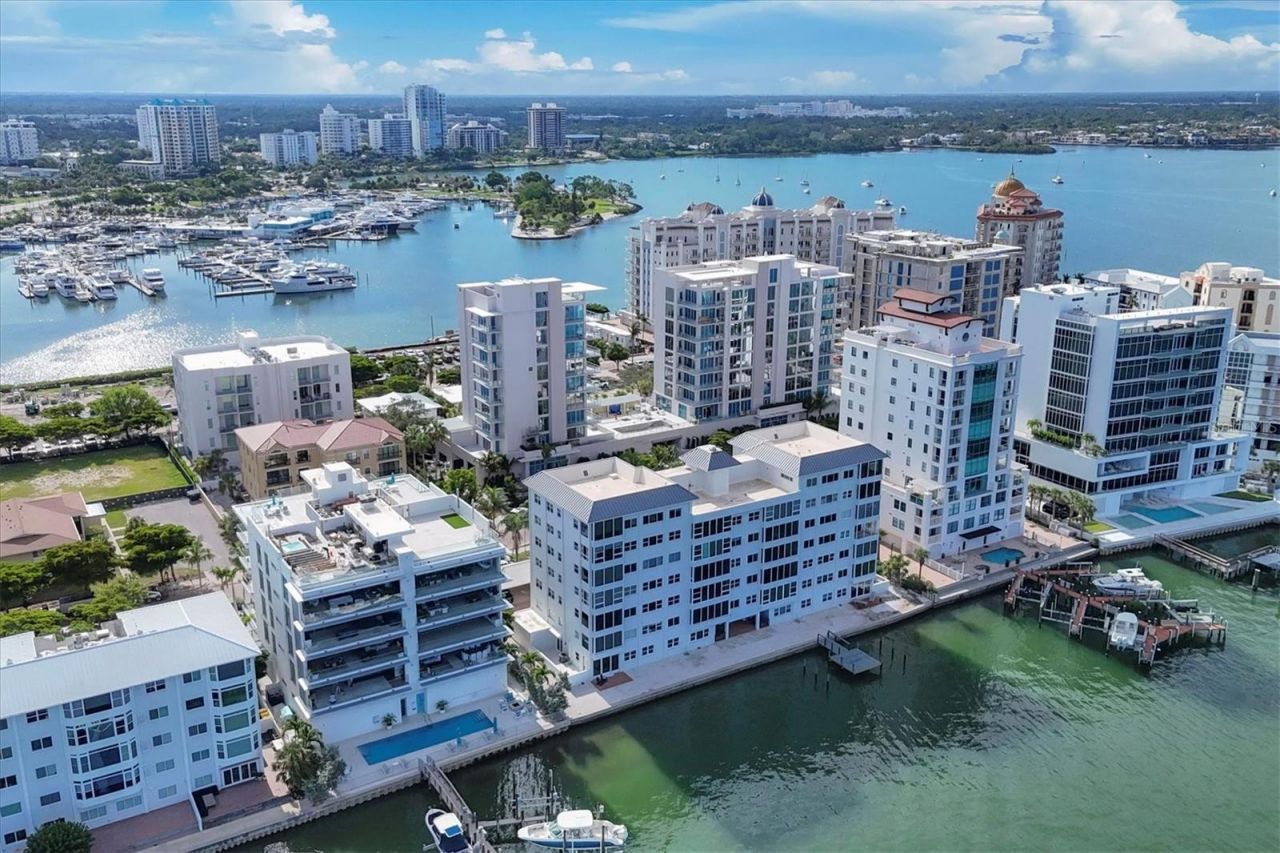 226 Golden Gate Point, Unit 12, Sarasota, FL 34236 Photo