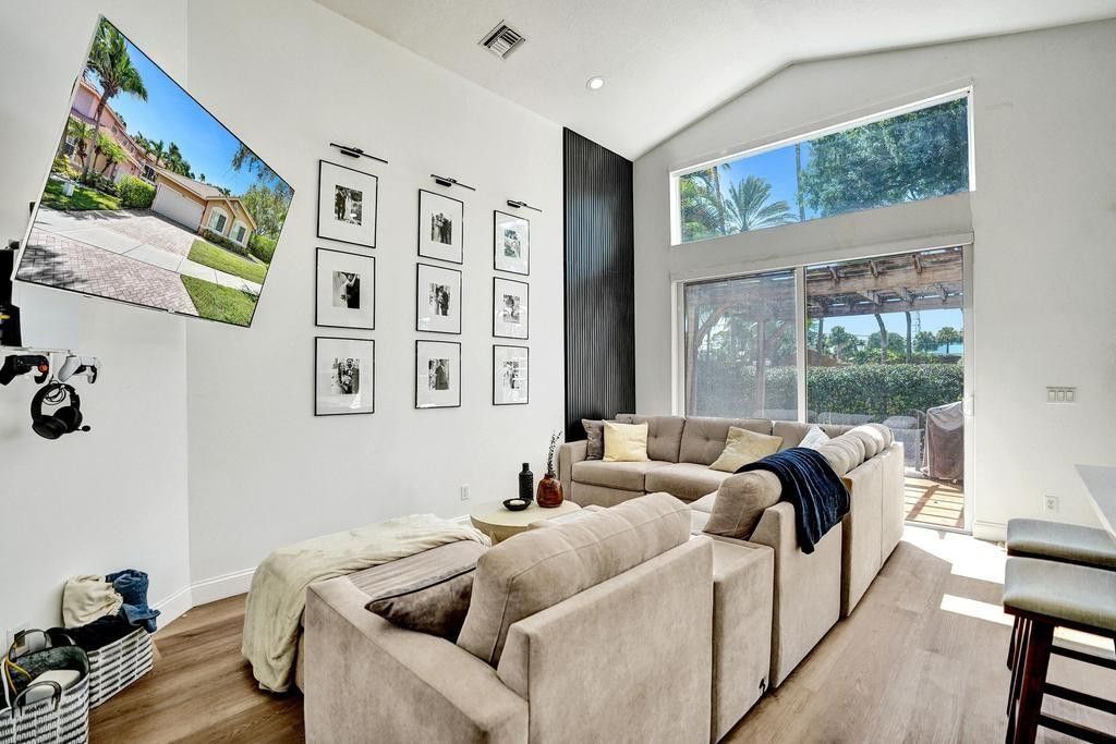 1660 W Classical Blvd, Delray Beach, FL 33445 Photo