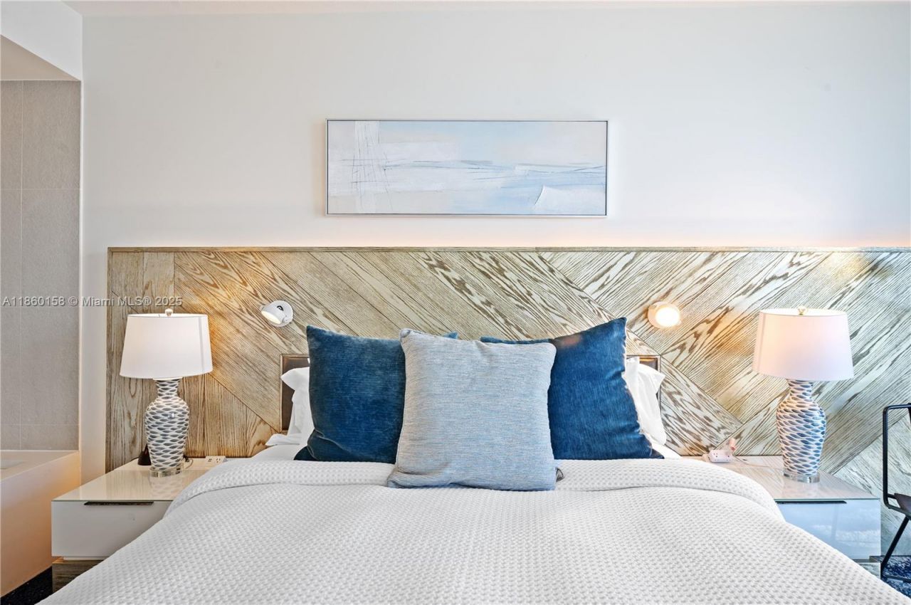 3101 Bayshore Dr, Unit 805, Fort Lauderdale, FL 33304 Photo