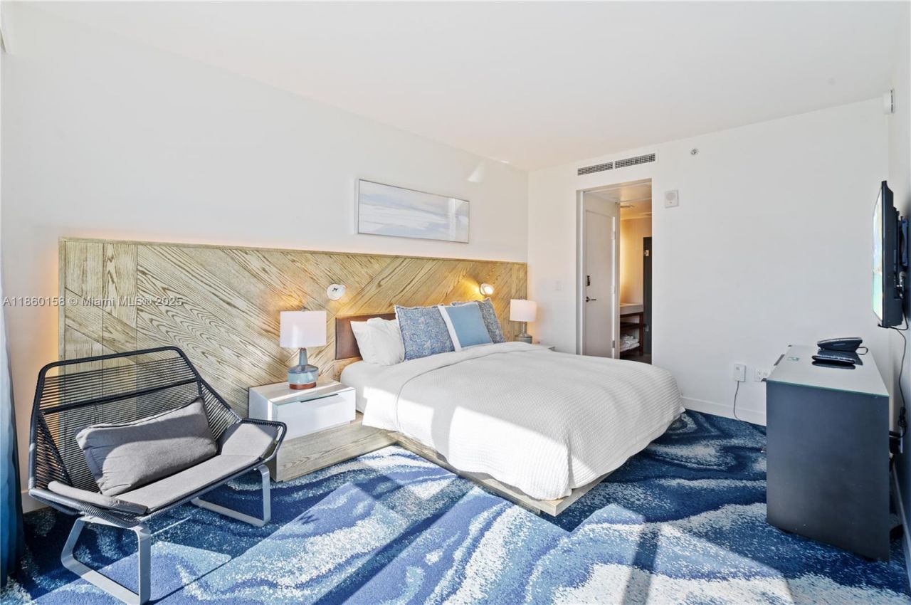 3101 Bayshore Dr, Unit 805, Fort Lauderdale, FL 33304 Photo