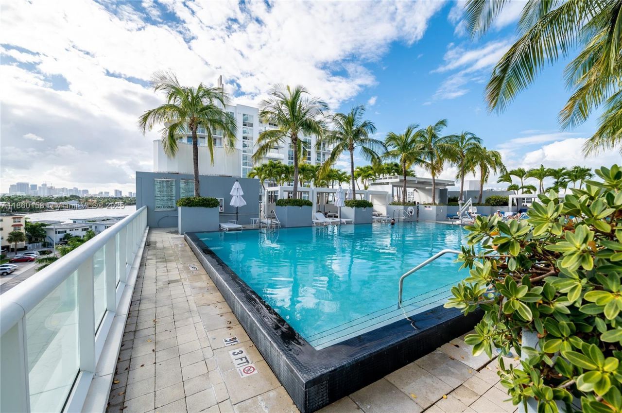 3101 Bayshore Dr, Unit 805, Fort Lauderdale, FL 33304 Photo