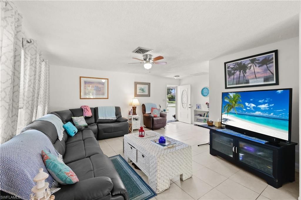 4517 Vinsetta Ave, North Fort Myers, FL 33903 Photo